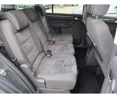 Volkswagen Touran 2.0 TDI 103kW - 13