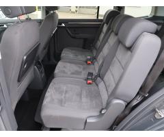 Volkswagen Touran 2.0 TDI 103kW - 15