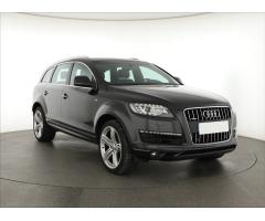 Audi Q7 quattro tiptronic DSG Zlevněno o 21 000 Kč