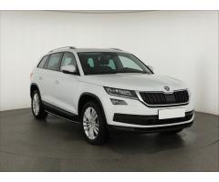 ŠKODA SUPERB COMBI 2.0TDI 140 LAURIN&K 4X4 DSG 7ST