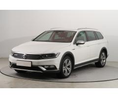 VW Passat 2,0Tdi DSG 140kW Elegance Variant 1 MAJ ČR