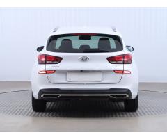 Hyundai i30 1.6 CRDi 85kW - 6