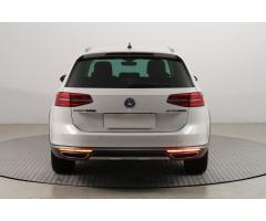 Volkswagen Passat 2.0 TDI 140kW - 6