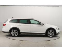 Volkswagen Passat 2.0 TDI 140kW - 8