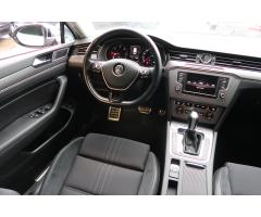 Volkswagen Passat 2.0 TDI 140kW - 9