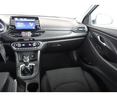 Hyundai i30 1.6 CRDi 85kW - 11