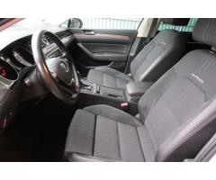 Volkswagen Passat 2.0 TDI 140kW - 17