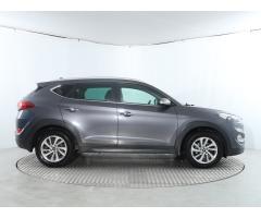 Hyundai Tucson 1.7 CRDi 104kW - 8