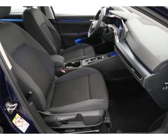 Volkswagen Golf 1.5 eTSI 110kW - 12