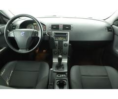 Volvo V50 2.0 D 100kW - 9