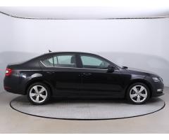 Škoda Octavia 2.0 TDI 110kW - 8