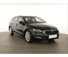 ŠKODA SUPERB COMBI 2.0TDI 140 LAURIN&K 4X4 DSG 7ST