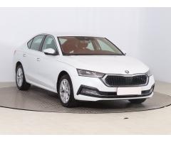 ŠKODA SUPERB COMBI 2.0TDI 140 LAURIN&K 4X4 DSG 7ST