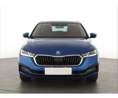 ŠKODA SUPERB COMBI 2.0TDI 140 LAURIN&K 4X4 DSG 7ST