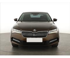 ŠKODA SUPERB COMBI 2.0TDI 140 LAURIN&K 4X4 DSG 7ST