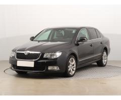 ŠKODA SUPERB COMBI 2.0TDI 140 LAURIN&K 4X4 DSG 7ST