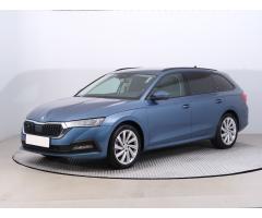 ŠKODA SUPERB COMBI 2.0TDI 140 LAURIN&K 4X4 DSG 7ST