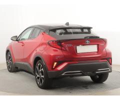 Toyota C-HR 2.0 Hybrid 135kW - 5