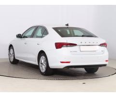 ŠKODA SUPERB COMBI 2.0TDI 140 LAURIN&K 4X4 DSG 7ST