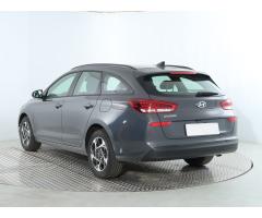 Hyundai i30 1.5 DPI 71kW - 6