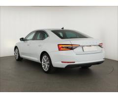 ŠKODA SUPERB COMBI 2.0TDI 140 LAURIN&K 4X4 DSG 7ST