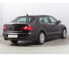 Volkswagen Golf 2.0 TDI 110kW - 7