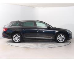 Škoda Superb 2.0 TDI 147kW - 8