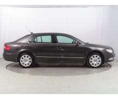 Volkswagen Golf 2.0 TDI 110kW - 8