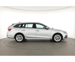 Škoda Octavia 1.5 TSI 110kW - 8