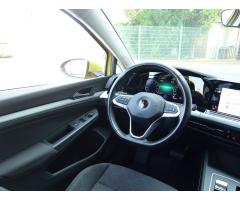 Volkswagen Golf 1.0 eTSI 81kW - 9