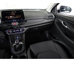 Hyundai i30 1.5 T-GDI MHEV 118kW - 13