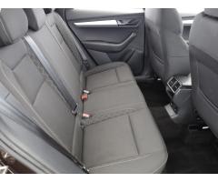 Volkswagen Golf 1.6 TDI 77kW - 14