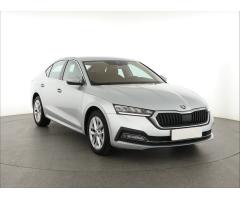 ŠKODA SUPERB COMBI 2.0TDI 140 LAURIN&K 4X4 DSG 7ST