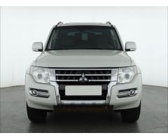 Mitsubishi Pajero 3.2 DI-D 147kW - 2