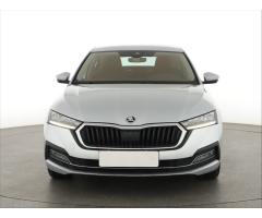 ŠKODA SUPERB COMBI 2.0TDI 140 LAURIN&K 4X4 DSG 7ST