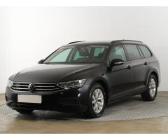 VW Passat 2,0Tdi DSG 140kW Elegance Variant 1 MAJ ČR