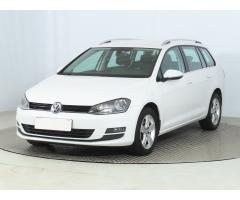 Volkswagen Golf Variant R-Line mHEV DSG Zlevněno o 16 000 Kč