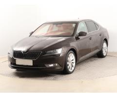 ŠKODA SUPERB COMBI 2.0TDI 140 LAURIN&K 4X4 DSG 7ST