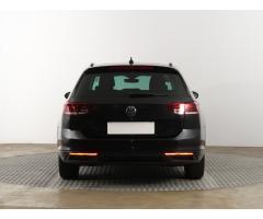 Volkswagen Passat 2.0 TDI 90kW - 6