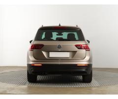 Volkswagen Tiguan 2.0 TDI 110kW - 6