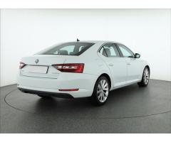 Škoda Superb 2.0 TDI 110kW - 7