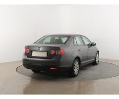 Volkswagen Jetta 1.4 TSI 90kW - 7