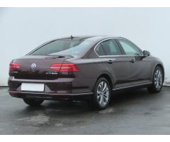 Volkswagen Passat 2.0 TDI 110kW - 7