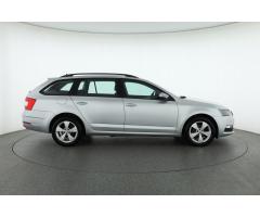 Škoda Octavia 1.6 TDI 85kW - 8