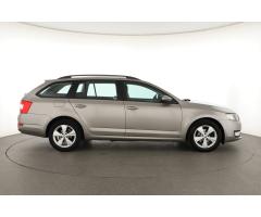 Škoda Octavia 1.6 TDI 77kW - 8