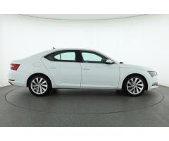 Škoda Superb 2.0 TDI 110kW - 8