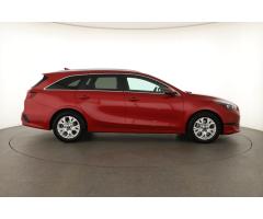 Kia Cee`d 1.5 T-GDI MHEV 118kW - 8