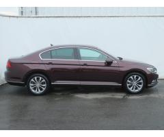 Volkswagen Passat 2.0 TDI 110kW - 8