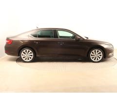 Škoda Superb 2.0 TDI 140kW - 8