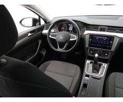 Volkswagen Passat 2.0 TDI 90kW - 9